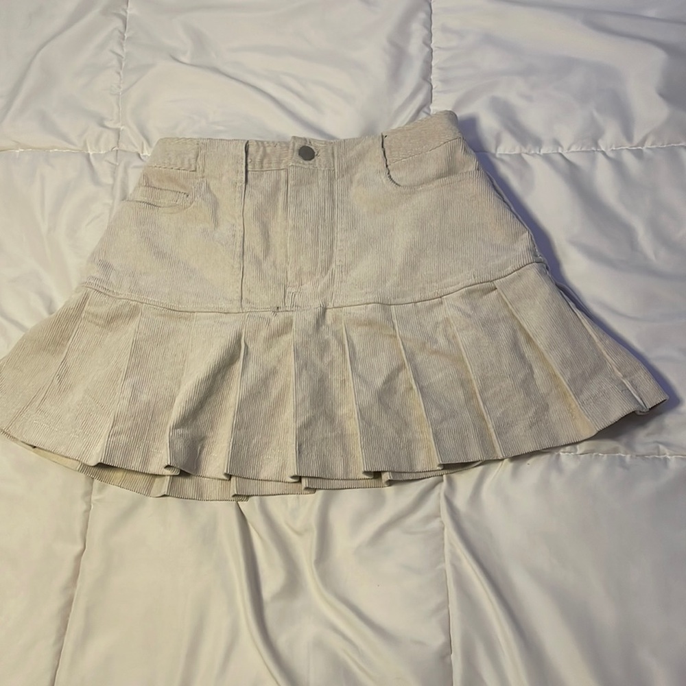 Forever 21 Cream Corduroy Pleated Skirt Small